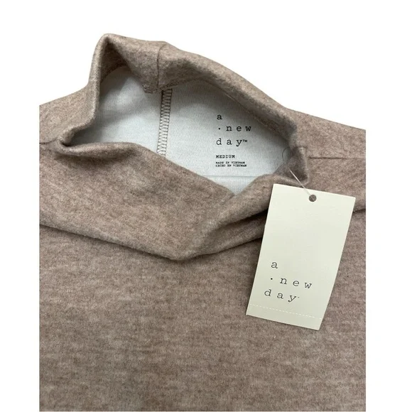 A New Day Brushed Microfleece Tank Top - Picture 4 of 4